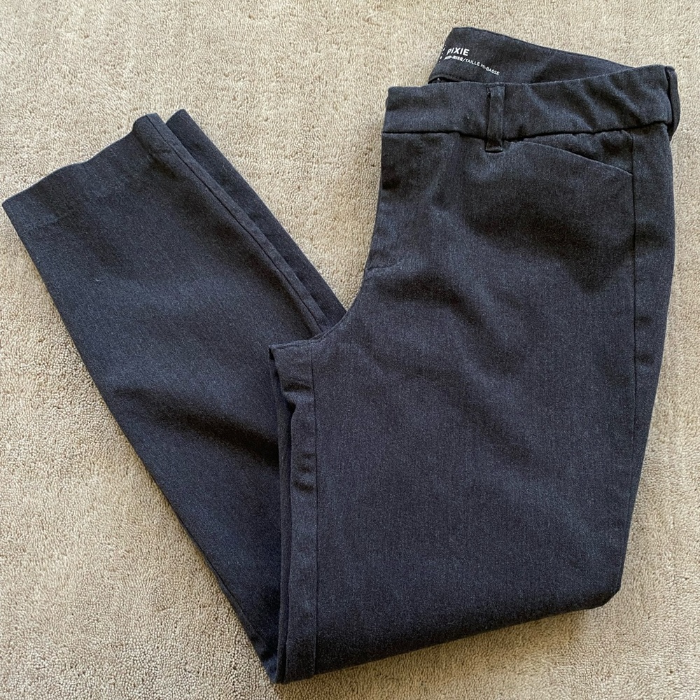 Old Navy Pixie Pants - Size 8